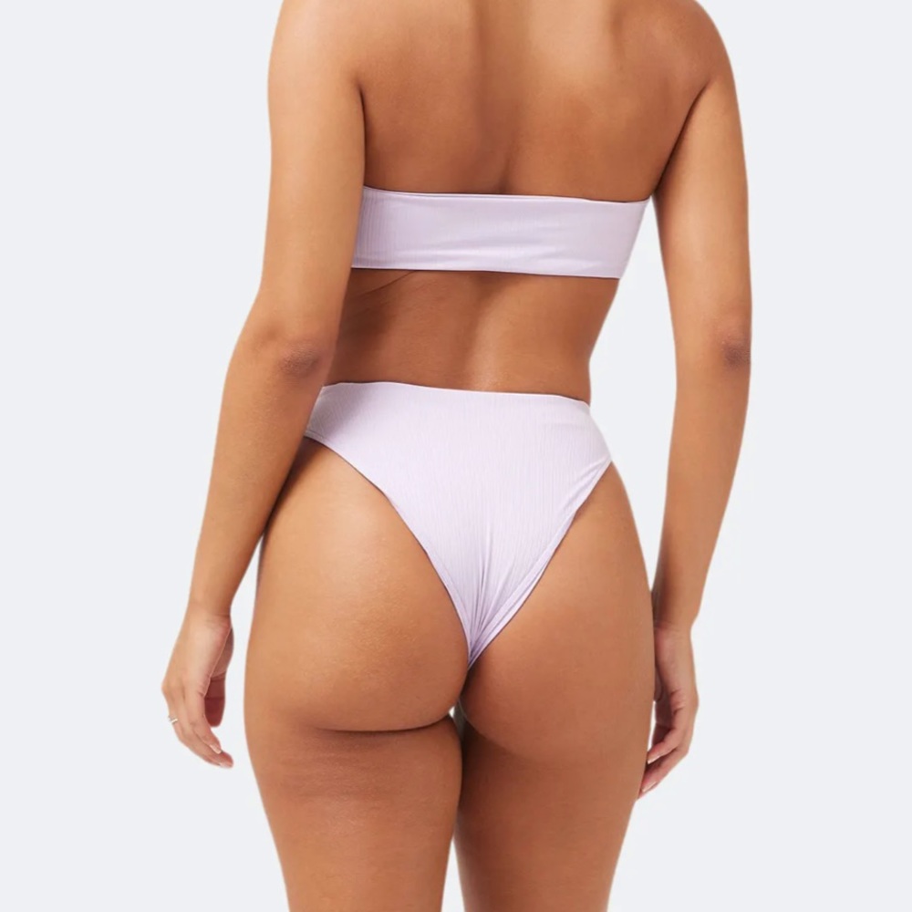 ARO SWIM - Picture 3 of 4